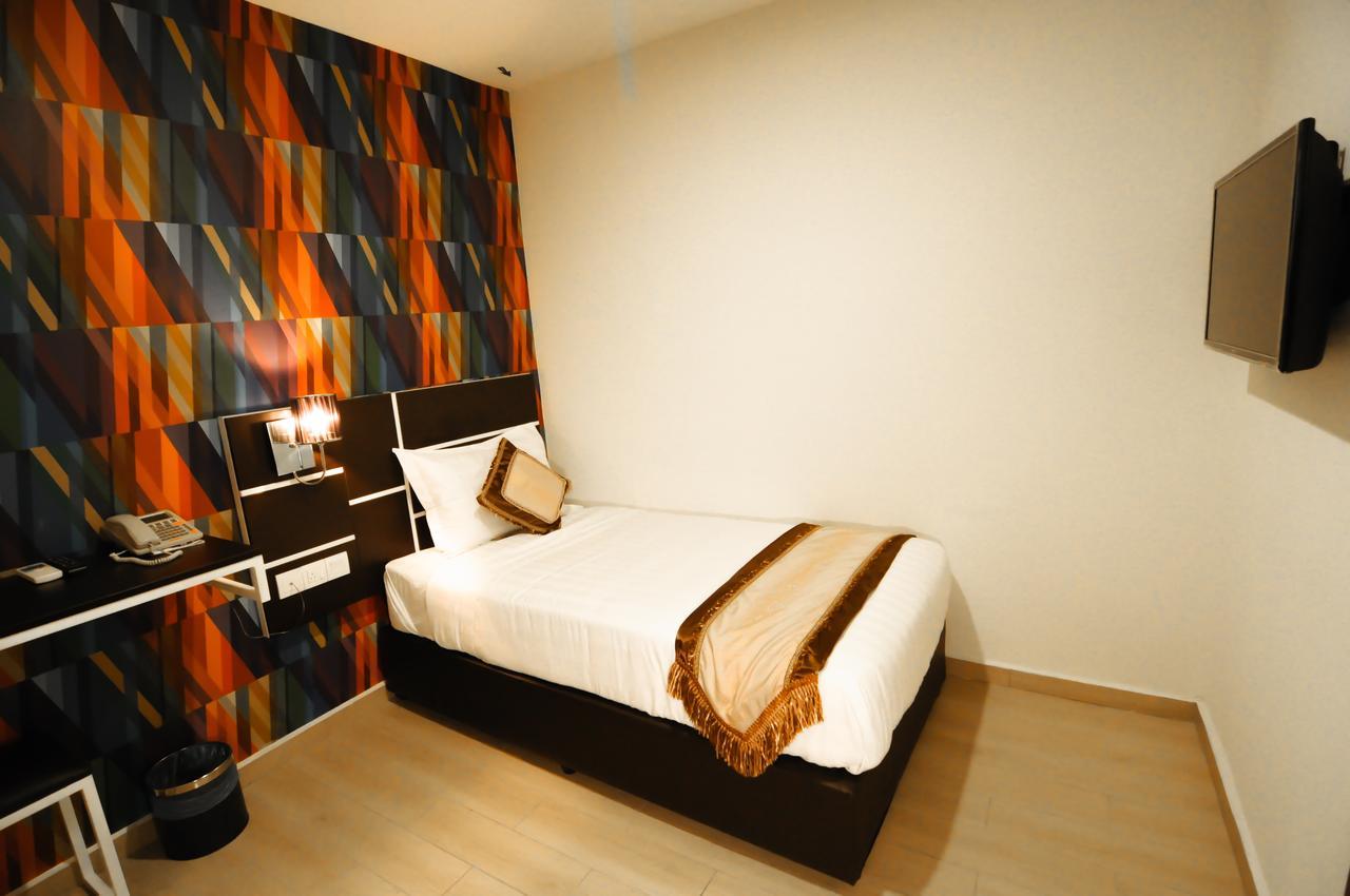 เค การ์เดน โฮเต็ล ปาริต บุนตาร์ Hotel ห้อง รูปภาพ